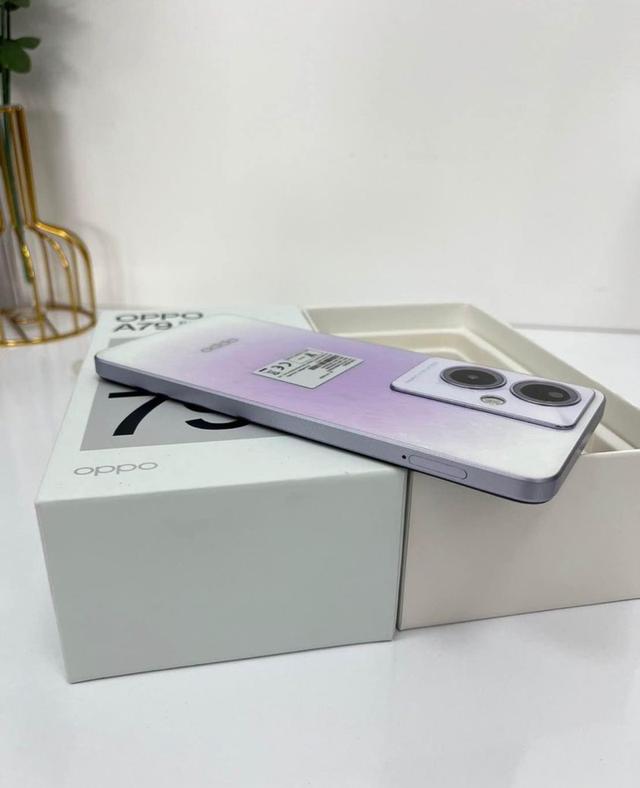 OPPO A79 5G สี dazzling purple  3