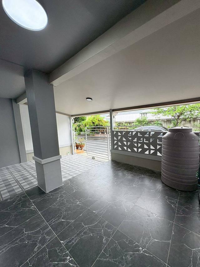 หมู่บ้านพฤกษา14A วัดลาดปลาดุก ทาวน์เฮาส์ 2 ชั้น ตกแต่งใหม่พร้อมอยู่ พร้อมเฟอร์นิเจอร์ โทนสีอบอุ่น คลาสสิก 3