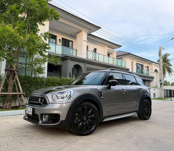 Mini Countryman S Hightrim Top ปี 20 จด23 เกียร์ไฟฟ้า ประกันชั้น1 เหลือเต็มปี เข้าศูนย์ตลอด สีเดิมทั้งคัน 