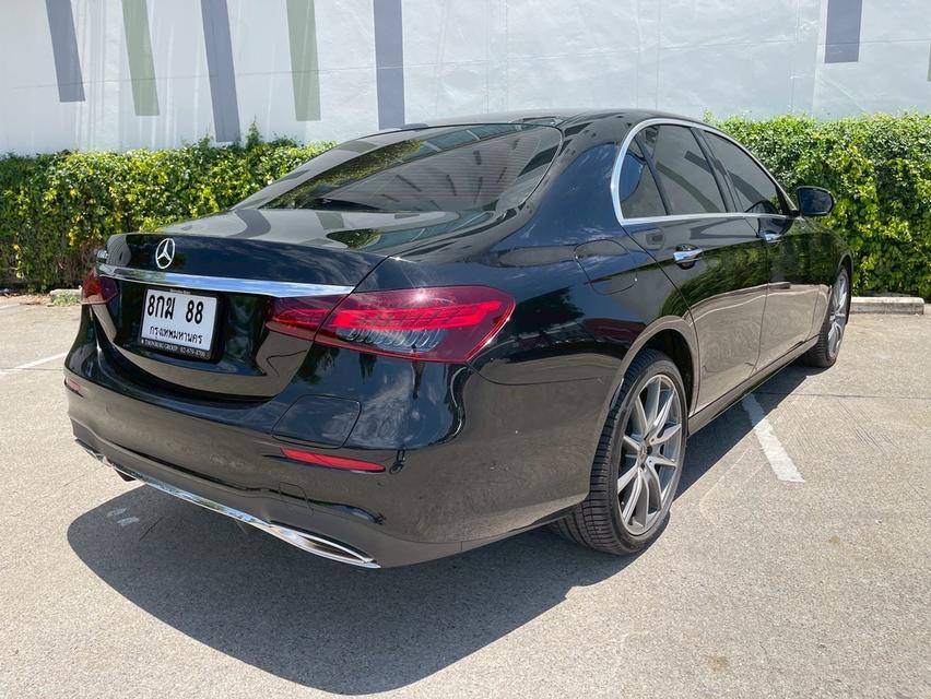 BENZ E 300e AMG Dynamic 2022 āļĢāļđāļāļĒāđāļāļĒāļāļĩāđ 4