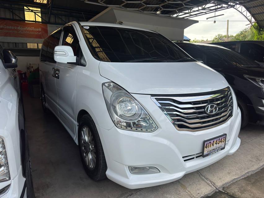 Hyundai h1 2.5grand starex AUTO ปี2014 559,000 บาท รถสวย เดิม ประตูสไลด์ ไฟฟ้า เบาะ vip รถเข้า 0 hyundai ทุกระยะ ไมล์ 15x,xxx km