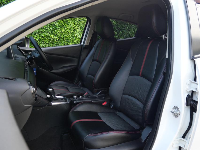 Mazda2 XD High Plus ปี2015 สดไม่มีบวกVat 7% พร้อมใช้งาน Book service อุปกรณ์ครบ 10