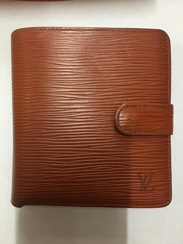 กระเป๋าสตางค๋ Louis Vuitton ของแท้ 100%