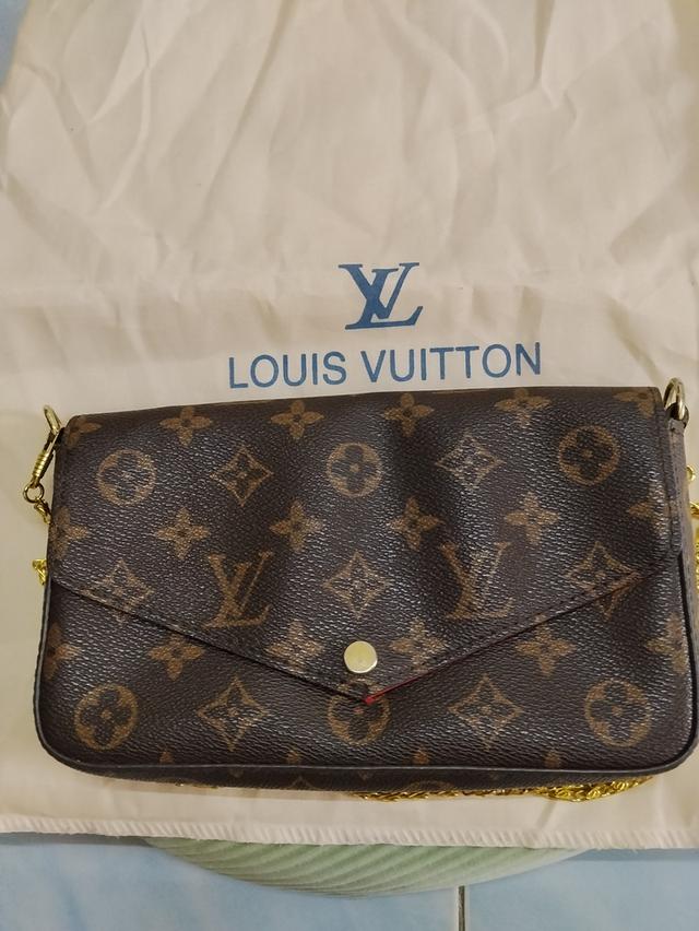 กระเป๋าแบรนด์เนม louis vuitton