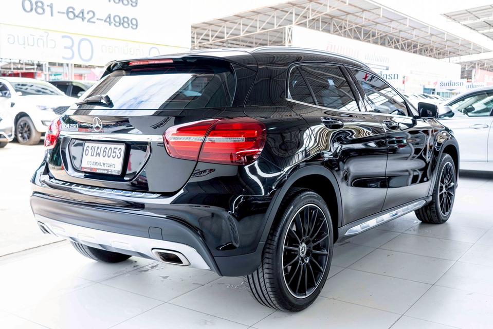 รหัสรถ NP6053  BENZ GLA250 AMG FACELIFT 2018 6