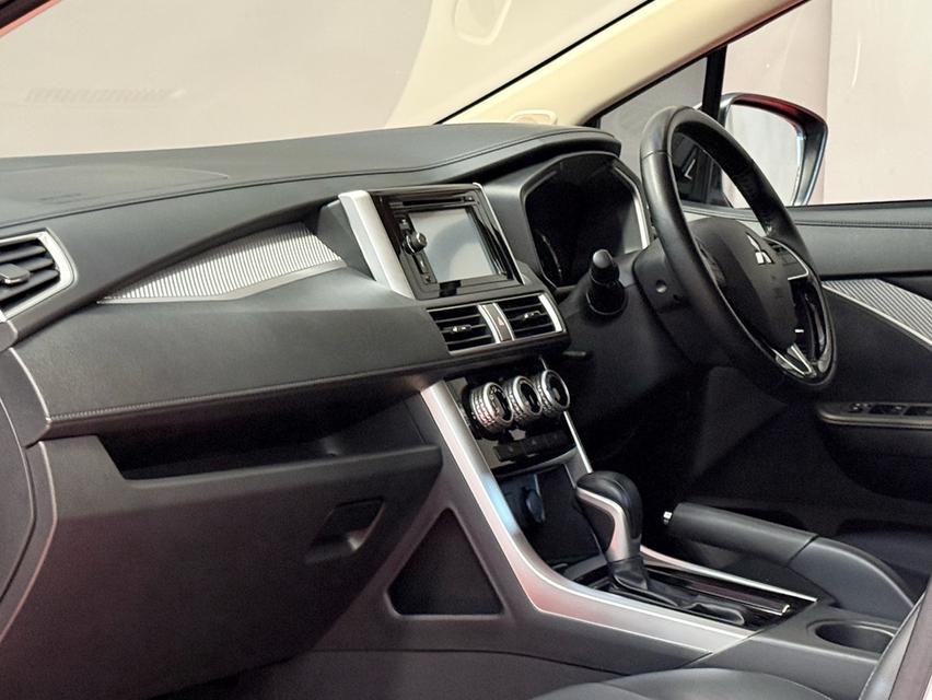 2020 MITSUBISHI XPANDER GT รถมือเดียวออกป้ายแดง รถวิ่งน้อยเพียง 70,000 กม รถเข้าศูนย์ทุกระยะ รถไม่เคยมีอุบัติเหตุครับ รูปที่ 11