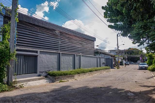 ให้เช่าโกดังสร้างใหม่ เดินทางสะดวก เชื่อมต่อถนนศรีนครินทร์ พัฒนาการ อ่อนนุช ใกล้สนามบิน สุวรรณภูมิ ถนนเฉลิมพระเกียรติ ร.