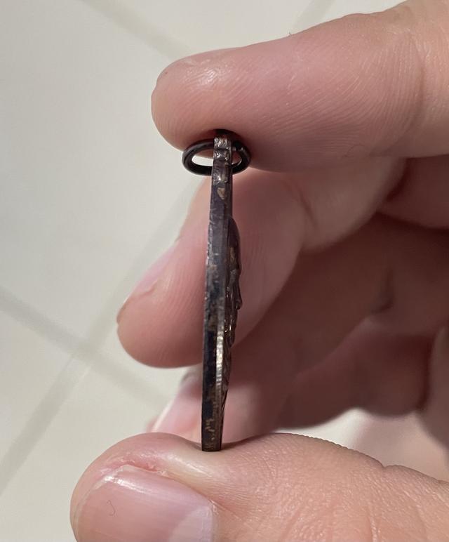 เหรียญหลวงพ่อรวย แท้ทัน ไก่กระซิบ ปี2557 6