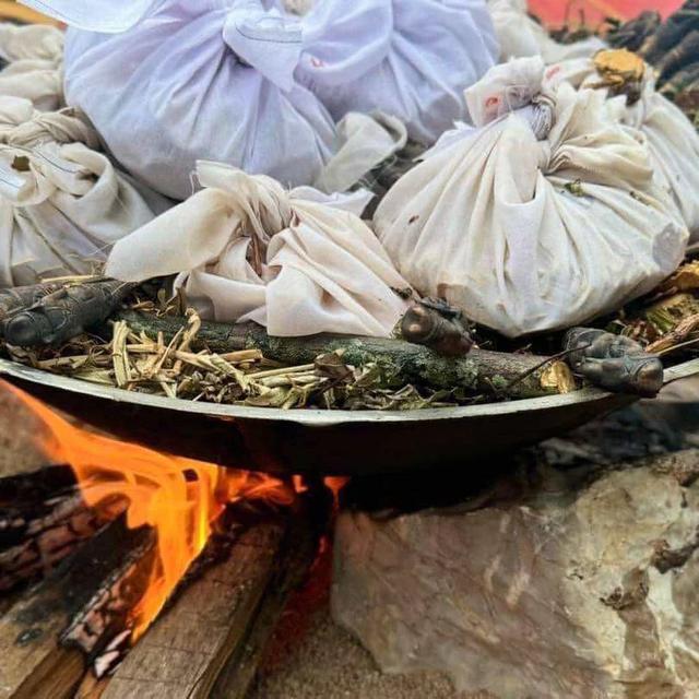 Break Through Darkness, Transcend Limitations – Phra Pidta Pangpakarn Disaster-Smasher by Phor Than Iad, Consecrated at Wat Khan Prachasank!