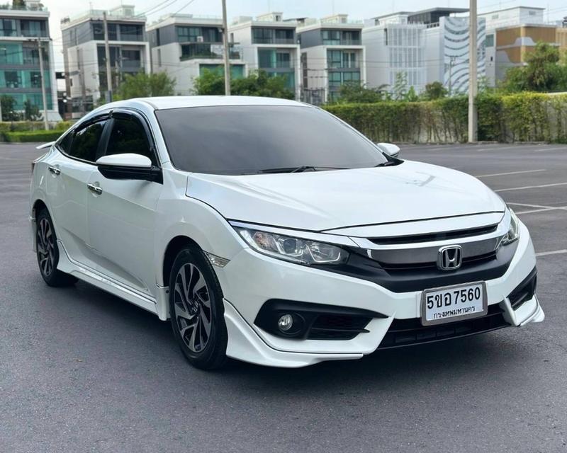 Honda Civic FC 1.8 EL เกียร์ Auto สีขาว ปี2018 รหัส QT7560 6