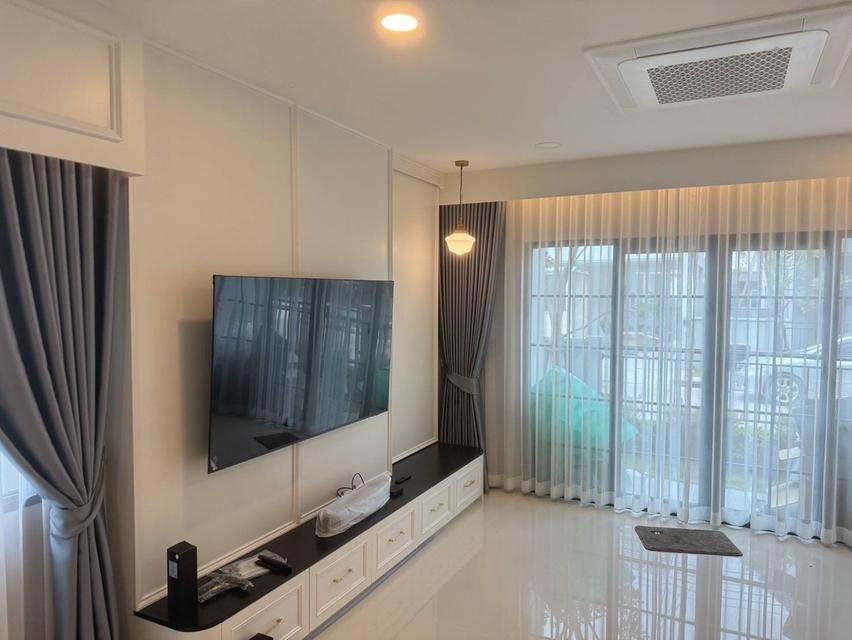 🏡 ให้เช่า Centro บางนา Phase 2 4 ห้องนอน 1 ห้องแม่บ้าน 303 ตรม. ใกล้ Mega Bangna 2