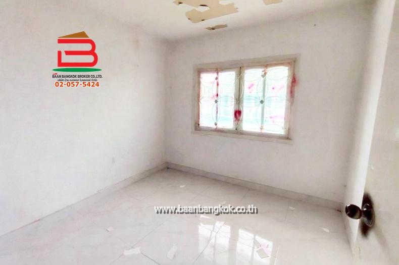 ทาวน์เฮาส์ บ้านพฤกษา 12 รังสิต-คลอง 3 เนื้อที่ 24 ตรว. ถนนรังสิต-นครนายก ต.คลองสาม อ.คลองหลวง จ.ปทุมธานี 8