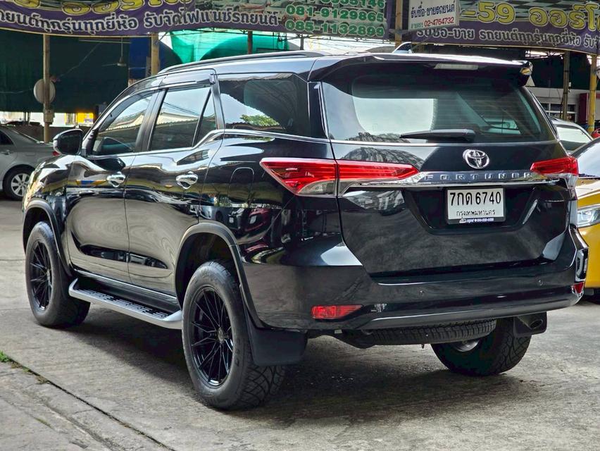 TOYOTA FORTUNER 2.4 V ปี 18 AT 2