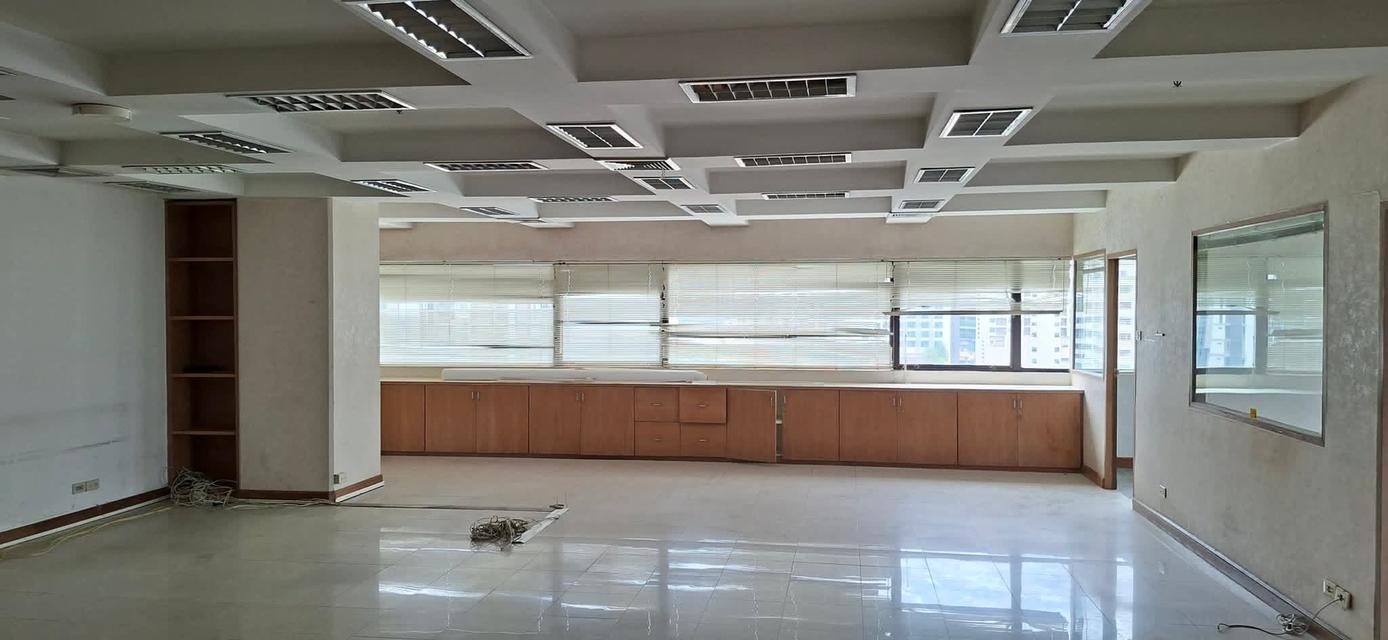 ขายสำนักงาน ตึกซีทีไอ ทาวเวอร์ 341 ตรม. ชั้น12   ใกล้ BTS อโศก MRT สุขุมวิท 7