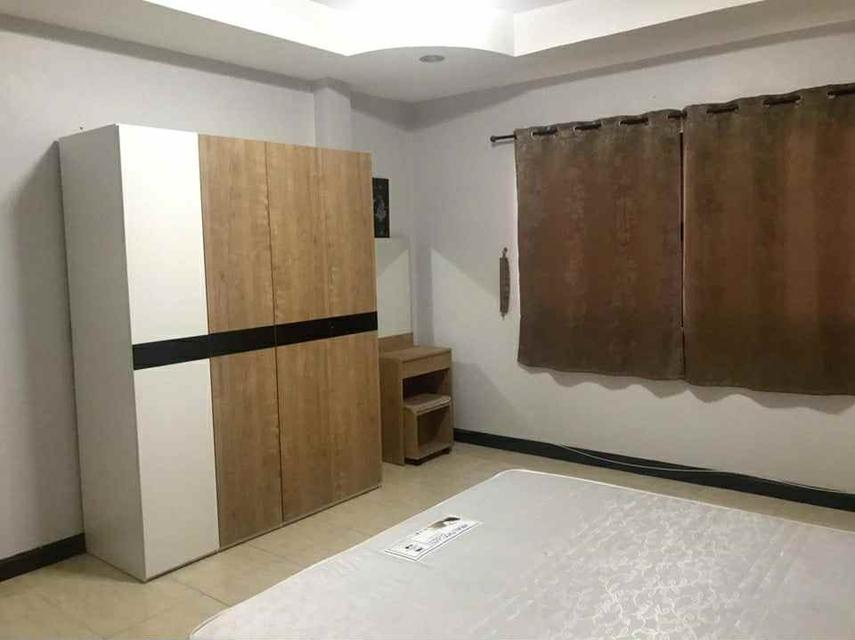 ขาย/ให้เช่าบ้าน หลังใหญ่ 1 ชั้นครึ่ง  3 ห้องนอน 3 ห้องน้ำ  อยู่หลังหมู่บ้านศุภาลัยปาร์ควิว 8
