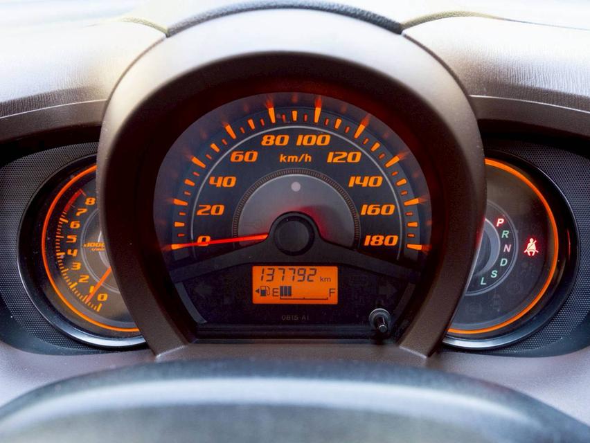 HONDA BRIO AMAZE 1.2V ปี 2013 12