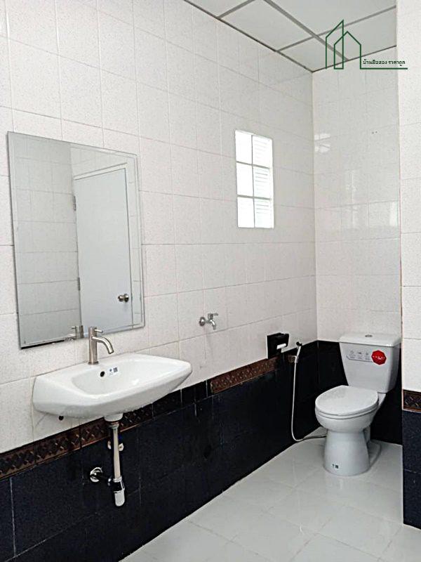 บ้านเดี่ยว 2 ชั้น 60 ตร.วา. หมู่บ้านพาราไดซ์ ถนนร่มเกล้า 19 ลาดกระบัง 17