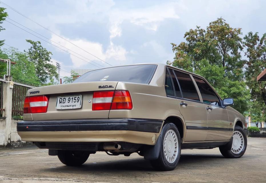 ปล่อยรถ Volvo 940 ปี 1993 4