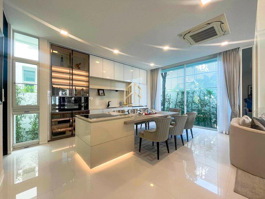 3-Storey Luxury Home VIVE Ekkamai - Ramintra 6