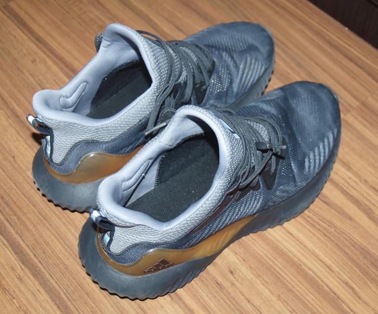 ์รองเท้า Adidas Sneaker size US10 รูปที่ 2