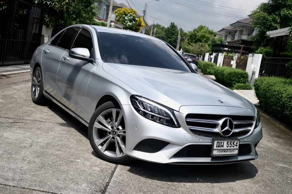 Benz C220d  ปี2020 เกียร์: ออโต้ สี: เทา เครื่องยนต์: ดีเซล ไมล์ 11x,xxx กม. 12