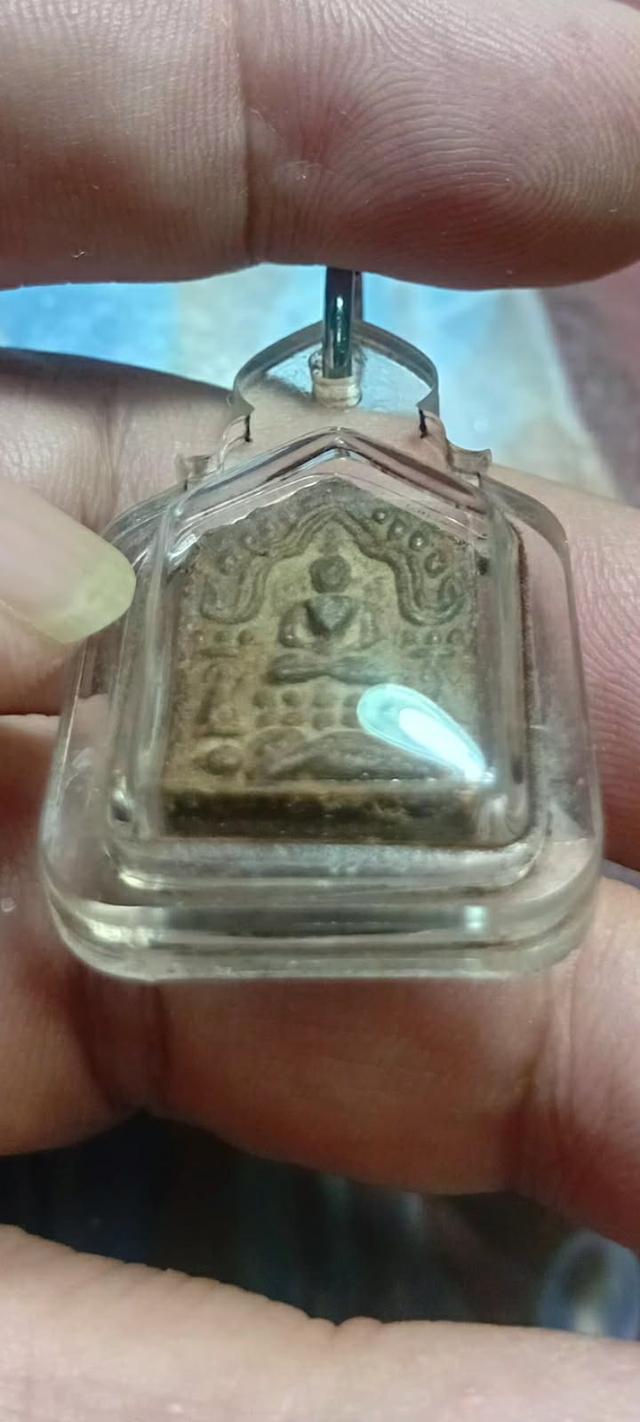 ขุนเเผนหลวงปู่ทิม  เก่าๆน่าเก็บสะสม รูปที่ 4