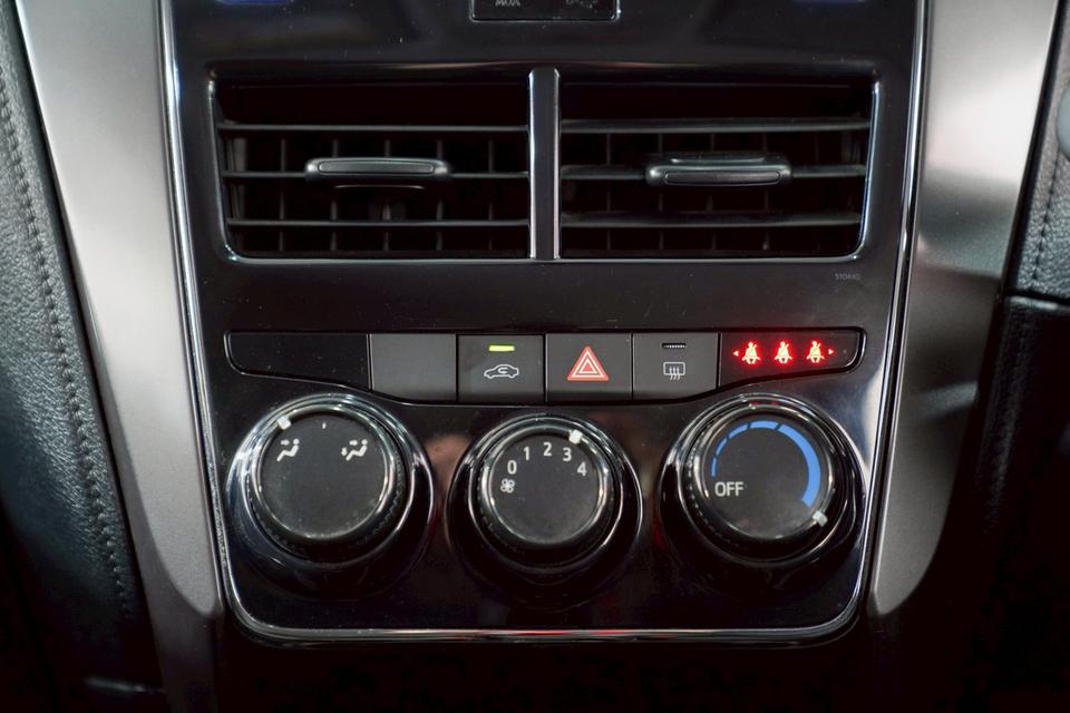 TOYOTA YARIS ATIV 1.2 ENTRY CVT AT ปี 2021  7