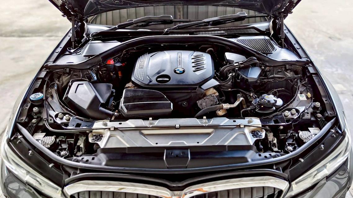 BMW 320d Msport ปี21จด22 17