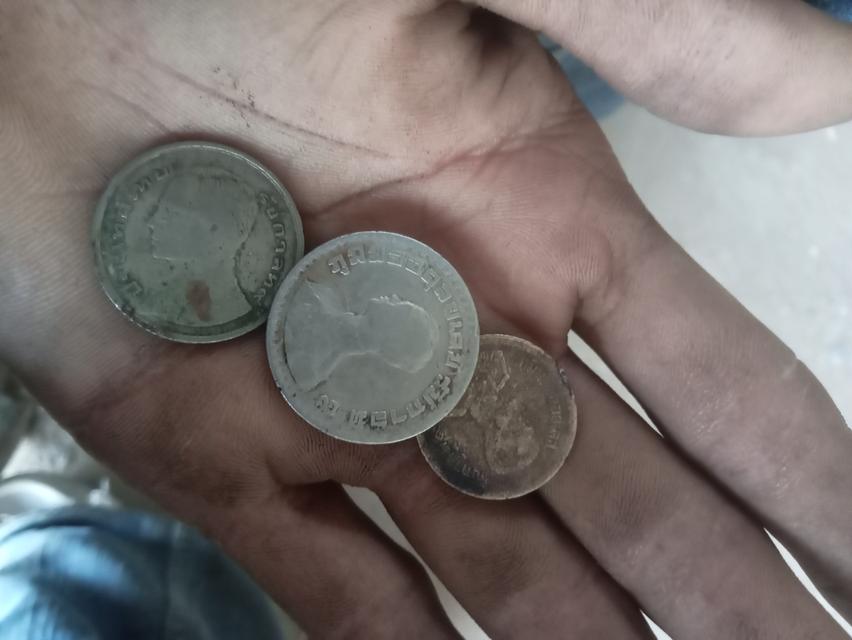 เหรียญ1บาทรัชการที่9