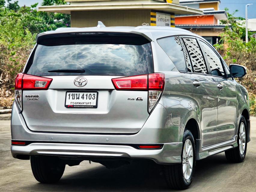 Toyota innova 2.8G 7