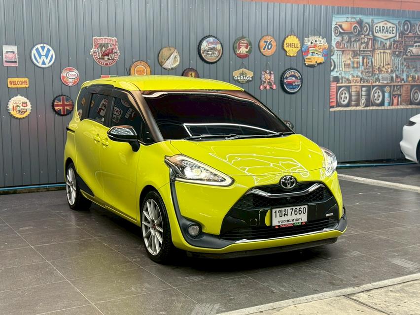 TOYOTA SIENTA 1.5 V ปี2020 สีสันโดดเด่น สภาพกริ๊บๆ ออพชั่นเต็มคัน 4