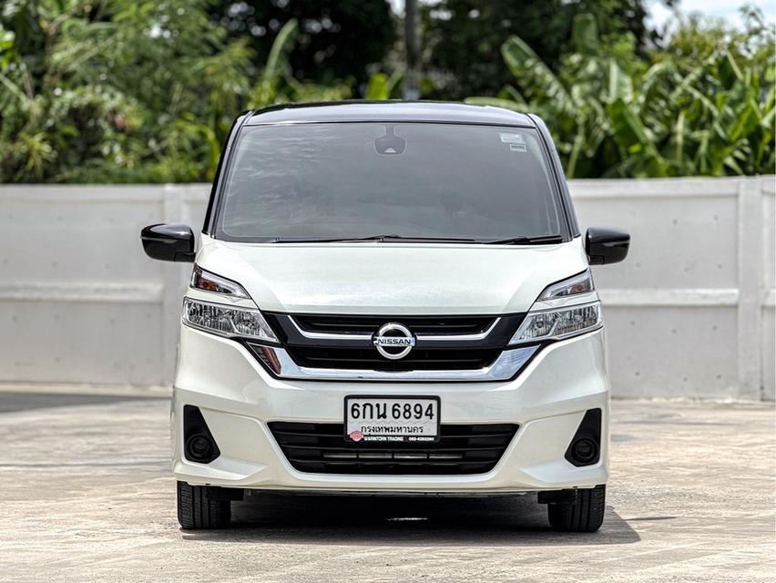 รหัสรถ WRT6854 2017 NISSAN SERENA HYBRID 2.0 X สีขาว 5