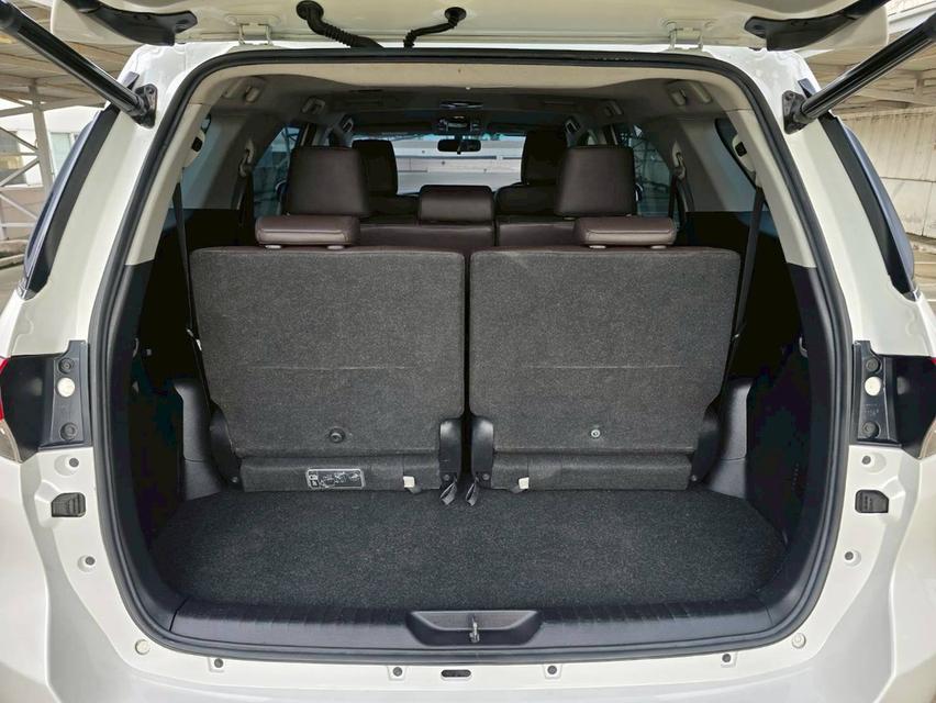 Toyota Fortuner 2.4V 2wd ปี 2019   14