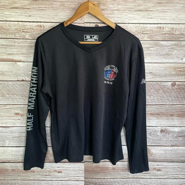 เสื้อกีฬาnew balance มือสอง