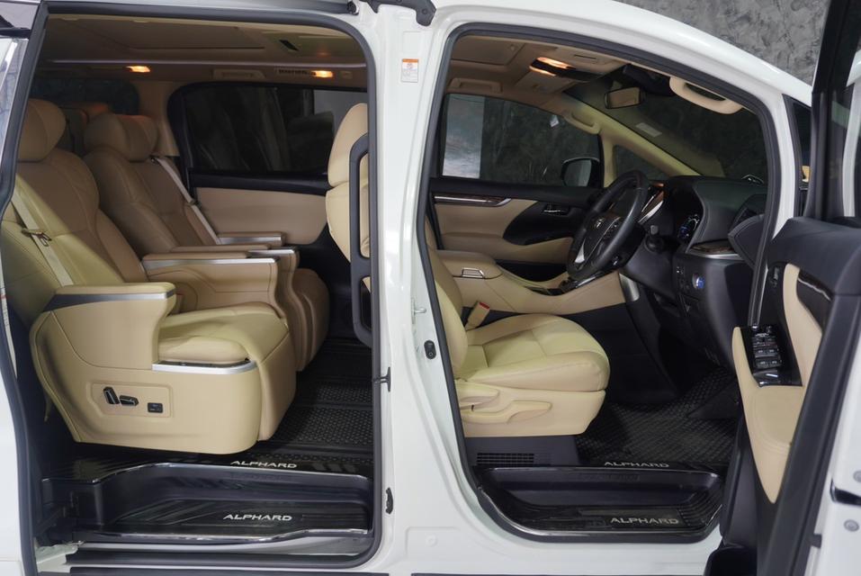 รหัสรถ JRS5189 เข้าใหม่ กับ Toyota Alphard 30 hybrid 2019 สีขาว  10