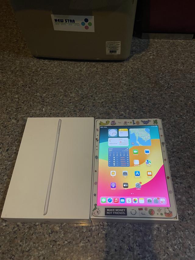 ขาบiPadGen6สีหายากSilver128กิ๊กWifi Celluerใส่ซิมได้มีกล่องอีมี่ตรงใช้งานดีทุกๆฟังชั่นถูกมากกก