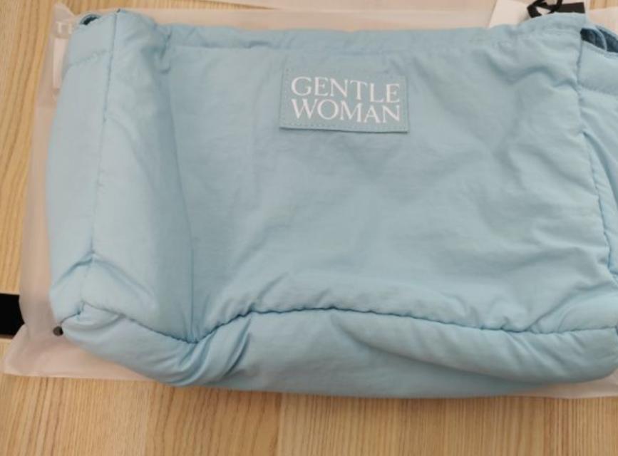 Gentlewoman Dumpling Bag กระเป๋าเกี๊ยว 5