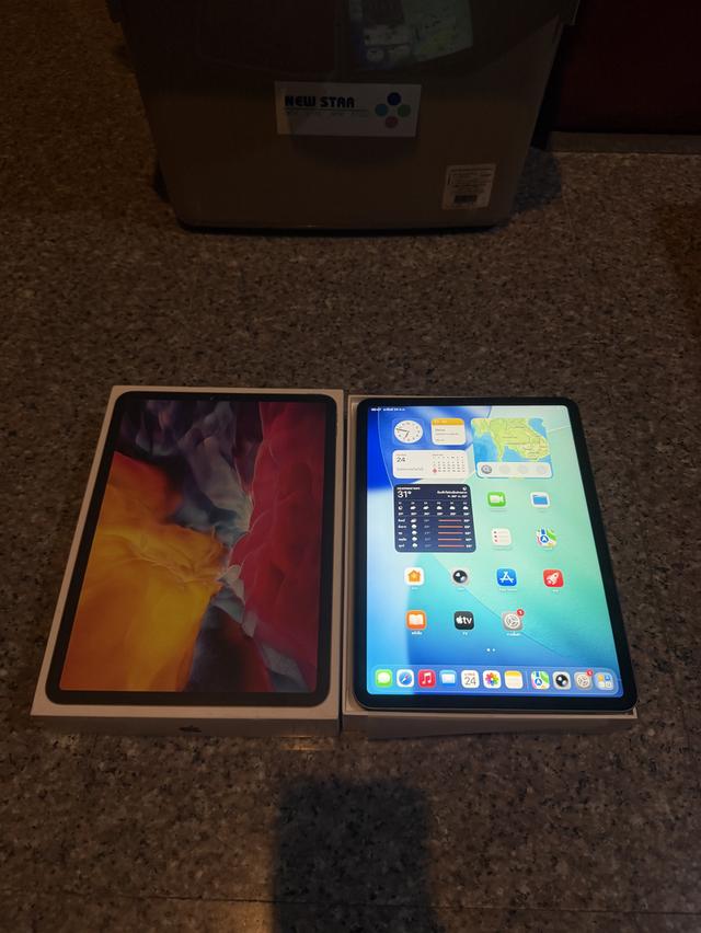 ขายiPadPro11นิ้วสีดำ256กิ๊กมีกล่องใช้งานดีทุกๆฟังงชั่นถูกมากก