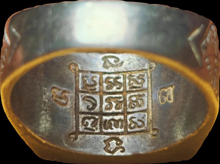 แหวนพระพุทธ​ เนื้อเงิน​ วัดเก้าห้อง 4