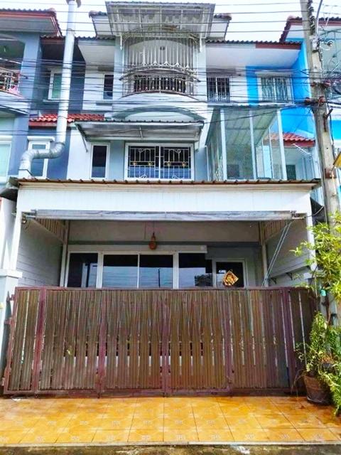 รร.นานาชาติคินเคด 2 2.0 กม.4 นอน MRTศรีนครินทร์ 38 900ม. ให้เช่าทาวน์โฮม 3 ชั้น พร้อม3แอร์ 24 ตร.วา. 304 ตร.ม. 2