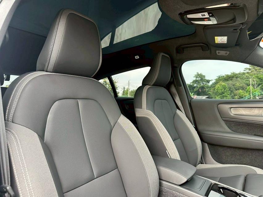 Volvo C40 TwinMotor ปี 2023 13