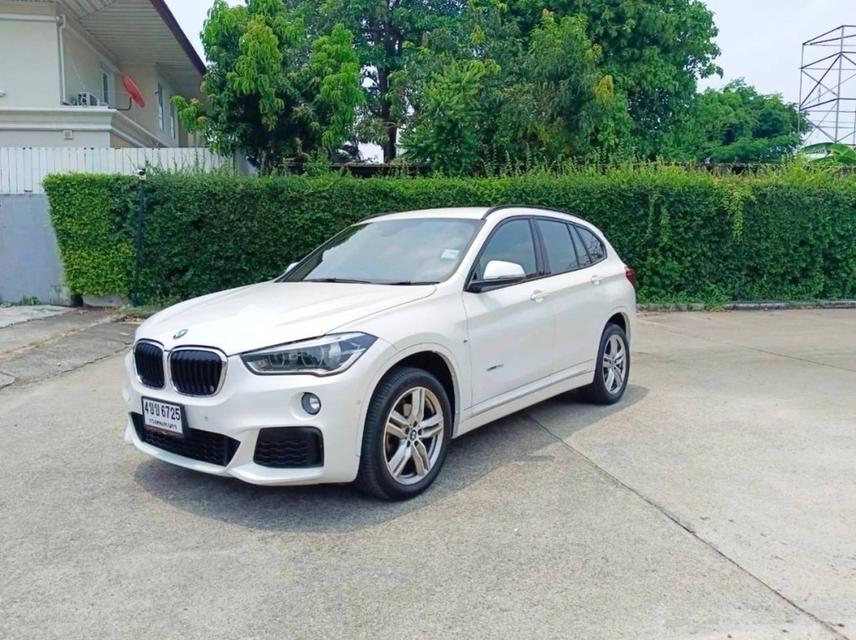 รหัสรถ PEAT6725 BMW X1 20d M-Sport 2017