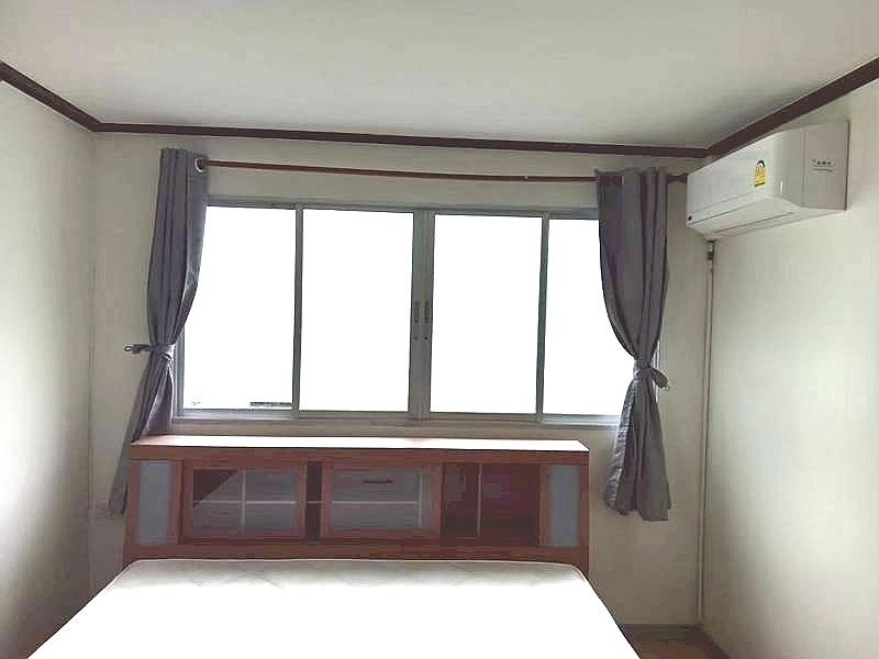 คอนโด ลุมพินี เซ็นเตอร์ ลาดพร้าว 111 ห้องริม 44 ตร.ม. ตึก D เฟอร์นิเจอร์ครบ 5