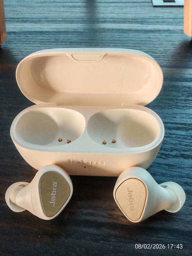 Bluetooth Jabra Elite4 (Used) รูปที่ 2