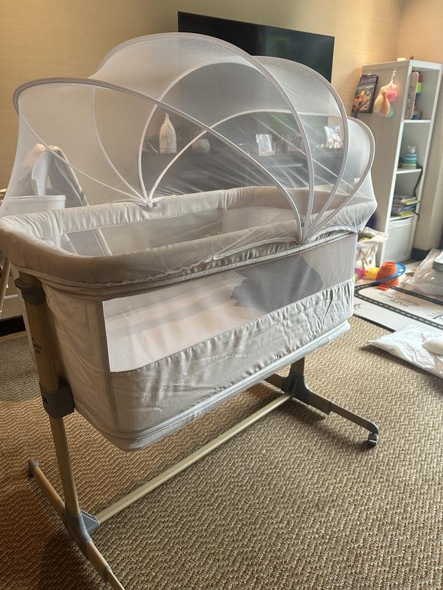 เตียง Snow owl bedside crib 3 in1 ใช้ได้ตั้งแต่แรกเกิดถึง3ปี