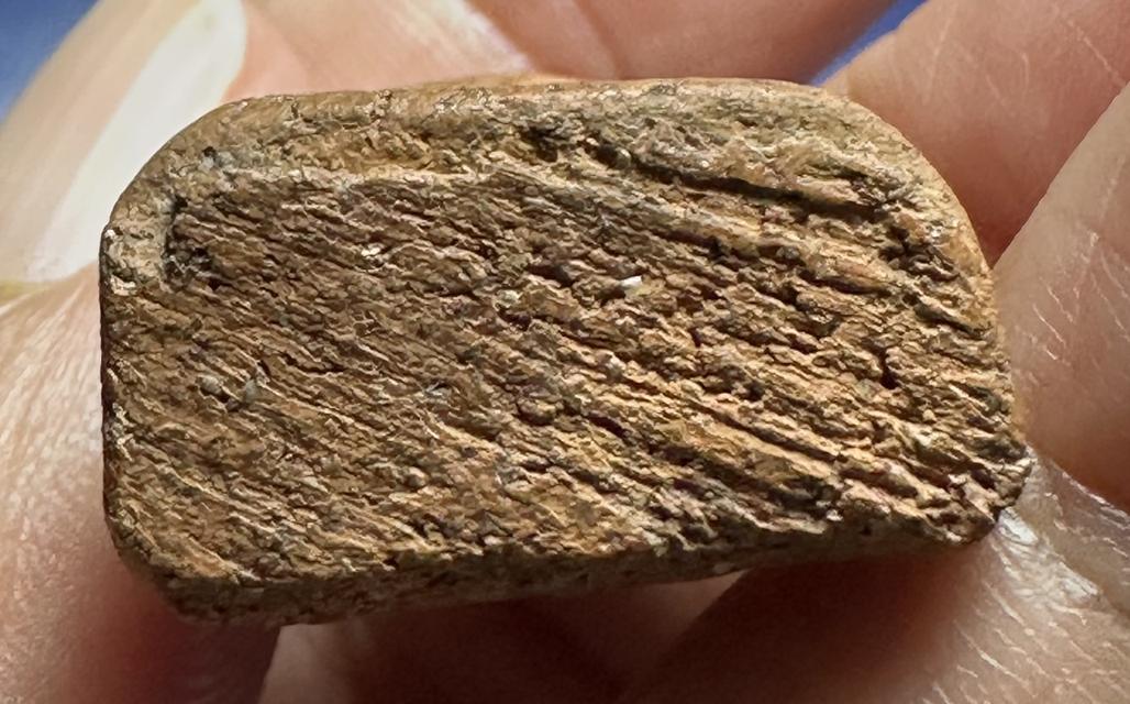 พระนางพญา เข่าโค้ง 8