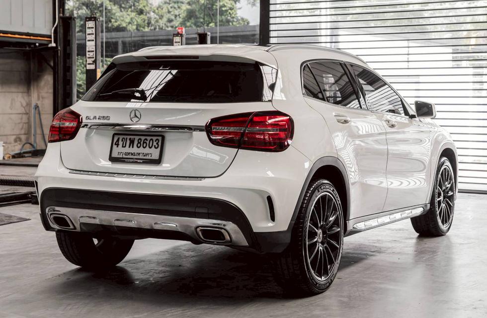 รหัสรถ 67GG8603 Mercedes Benz GLA250 AMG Dynamic 2018 12