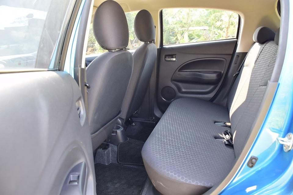 ผ่อนถูก 3 พันกว่าบาท ปี2012 MITSUBISHI MIRAGE 1.2 GLX พุตสต๊าท กุญแจคีเรท ขับประหยัดน้ำมัน แม็ก CD เดิมๆไฟตัดหมอก กล้องหลัง โทร0957401229 ไอดีไลน์UTBP รูปที่ 10