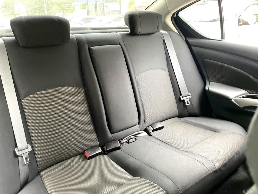 Nissan Almera 1.2 V ปี 2012  11
