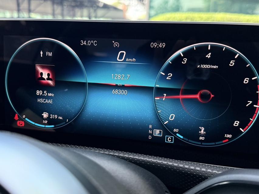 2020 BENZ A200 AMG รถสวยสภาพป้ายแดง รถวิ่งน้อยเพียง 68,XXX กม เข้าศูนย์ทุกระยะ ไม่เคยมีอุบัติเหตุครับ 15